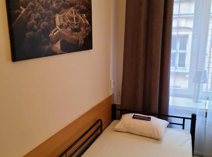 琥珀旅馆 旅馆 *